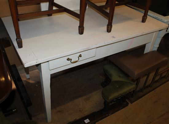 Painted cherrywood farmhouse table(-)